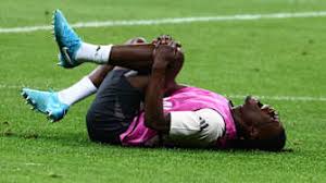 也展示了足 也展示了足